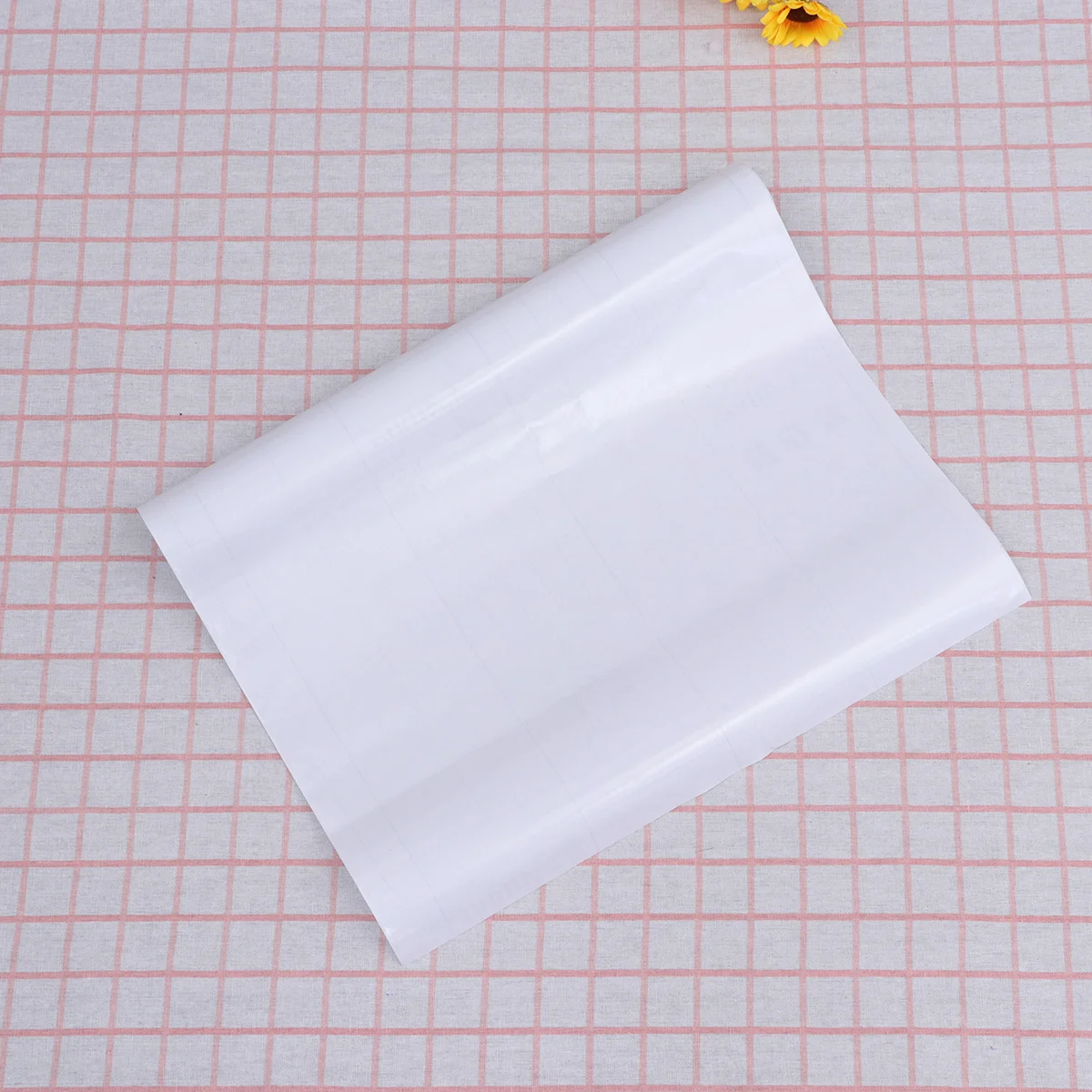 

1 рулон самоклеящейся прозрачной ленты из ПВХ