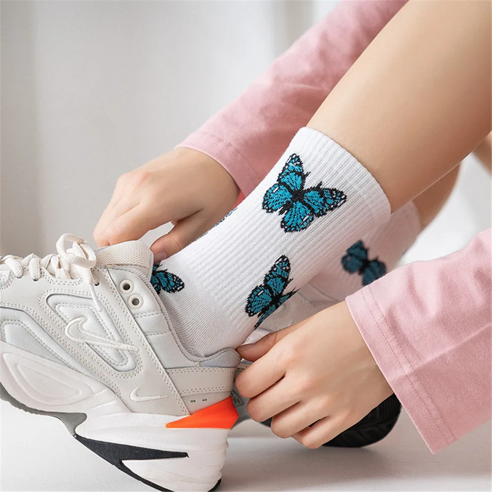 

Elastic Butterfly Women Crew Socks High Quality New Trend Cotton Female Black Long Socks Girls Fashion Athletic Skateboard Socks