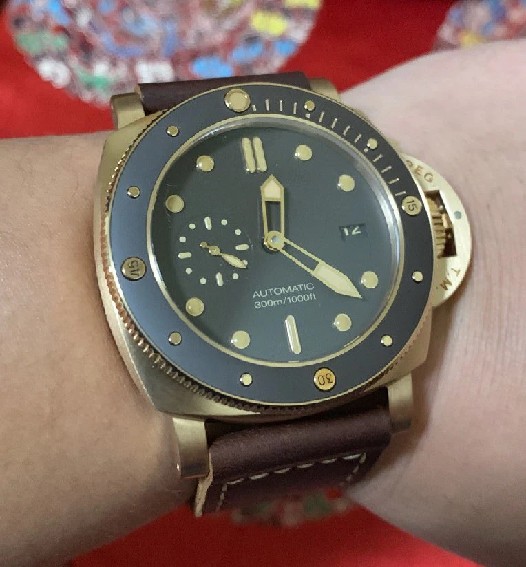 

Classic New Men Automatic Mechanical Sapphire Stainless Steel Ceramic Bezel Brown Leather Bronze Luminous Carbotech Watches