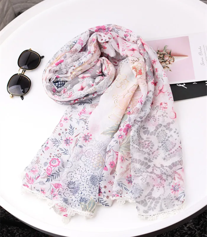 2020 Fashion Small Flower Print Gold Foil Trim Scarves Shawls Long Women Soft Floral Wrap Scarf Hijab Free Shipping |