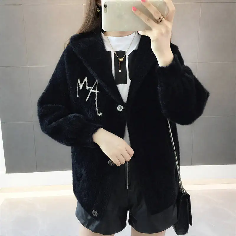 black Women Mink Fur Jacket Autumn Winter Women Coat Loose Embroidered Thick Velvet Hooded Sweater Female Cardigan - Цвет: black