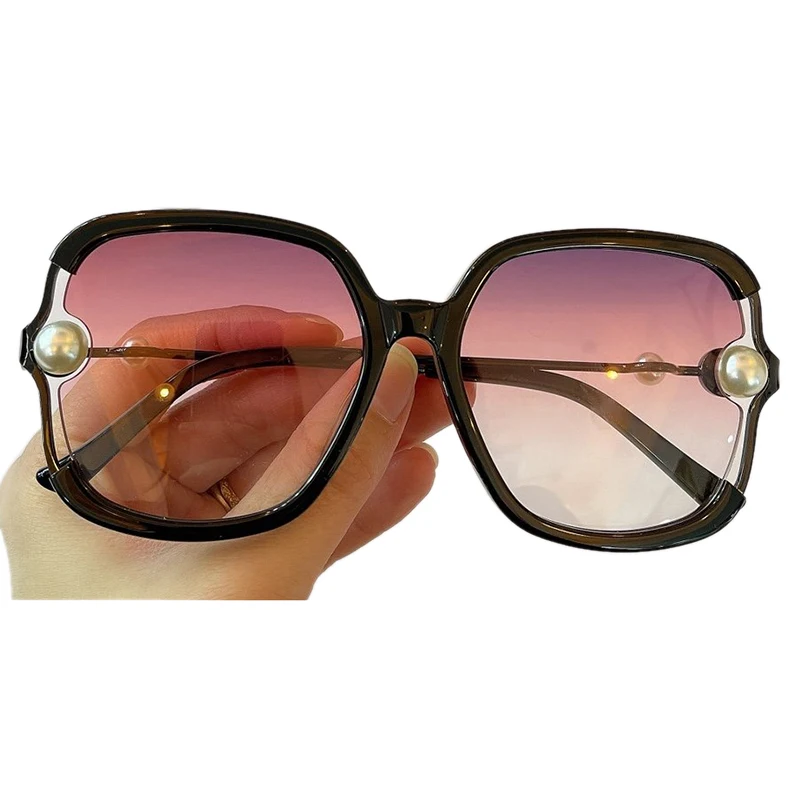 

Brand Square Sunglasses Women UV400 Fashion Pearls Frame Mirror Sunglasses Female With Box