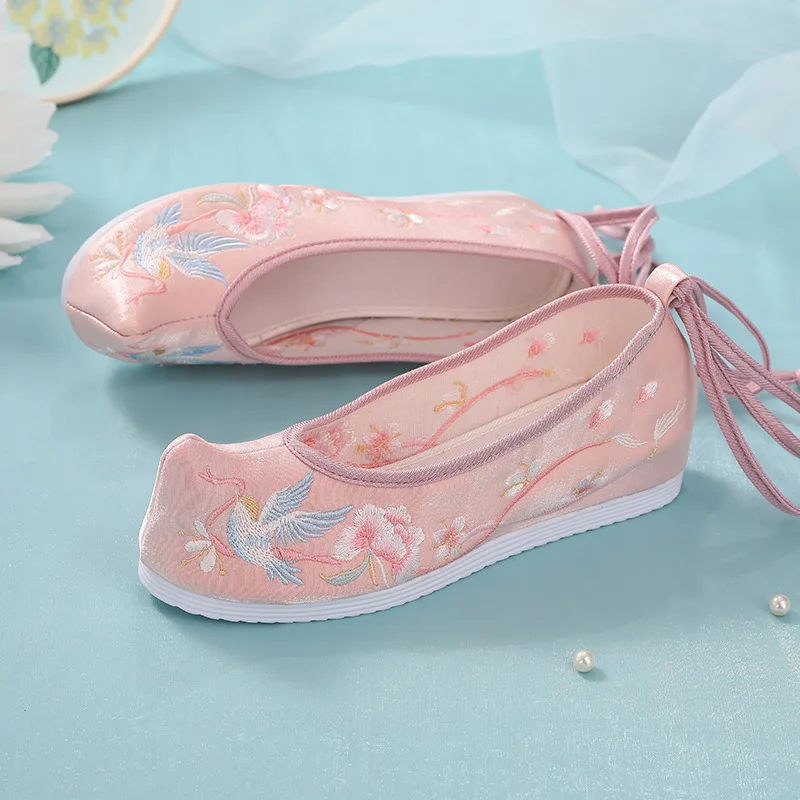 Туфли с вышивкой в китайском стиле балетки цветочным рисунком на плоской подошве