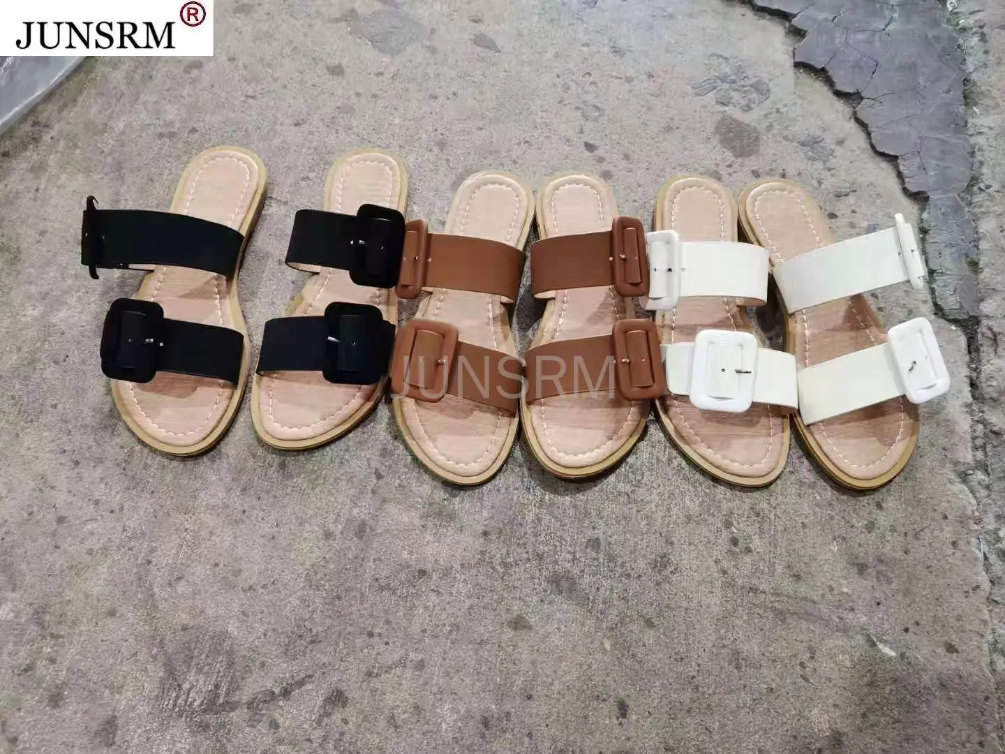 

Summer New Women Slippers Fashion Upper Buckle Decoration Flat Heel Peep Toe Fashion Elegant Beach Outdoor Slides