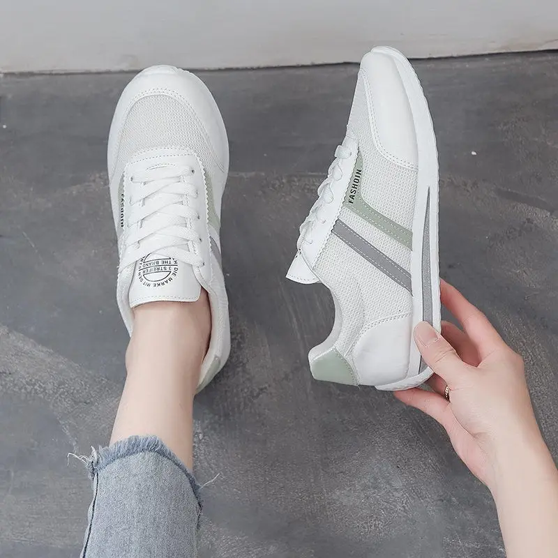 

2021 Women Breathable Mesh Sneakers Ladies Running Sports Shoes Female Daily Comfort Flats Woman Lace-Up Striped White Sneakers