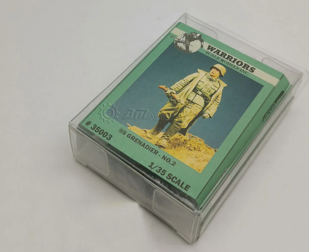 Модель солдатика из гренадной смолы времен Второй мировой войны 1/35 года Боевая