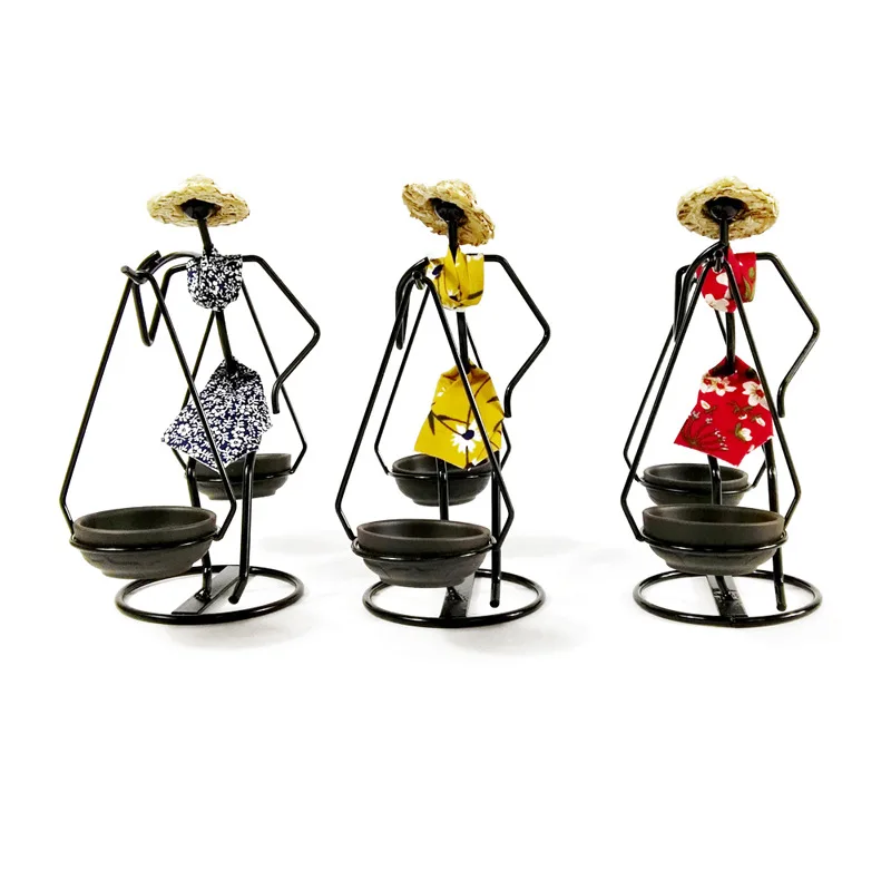 

National style Iron Candlestick Crafts Candlelight Dinner Table Decoration Retro Style Candle Holder Candle Stand Light Holder