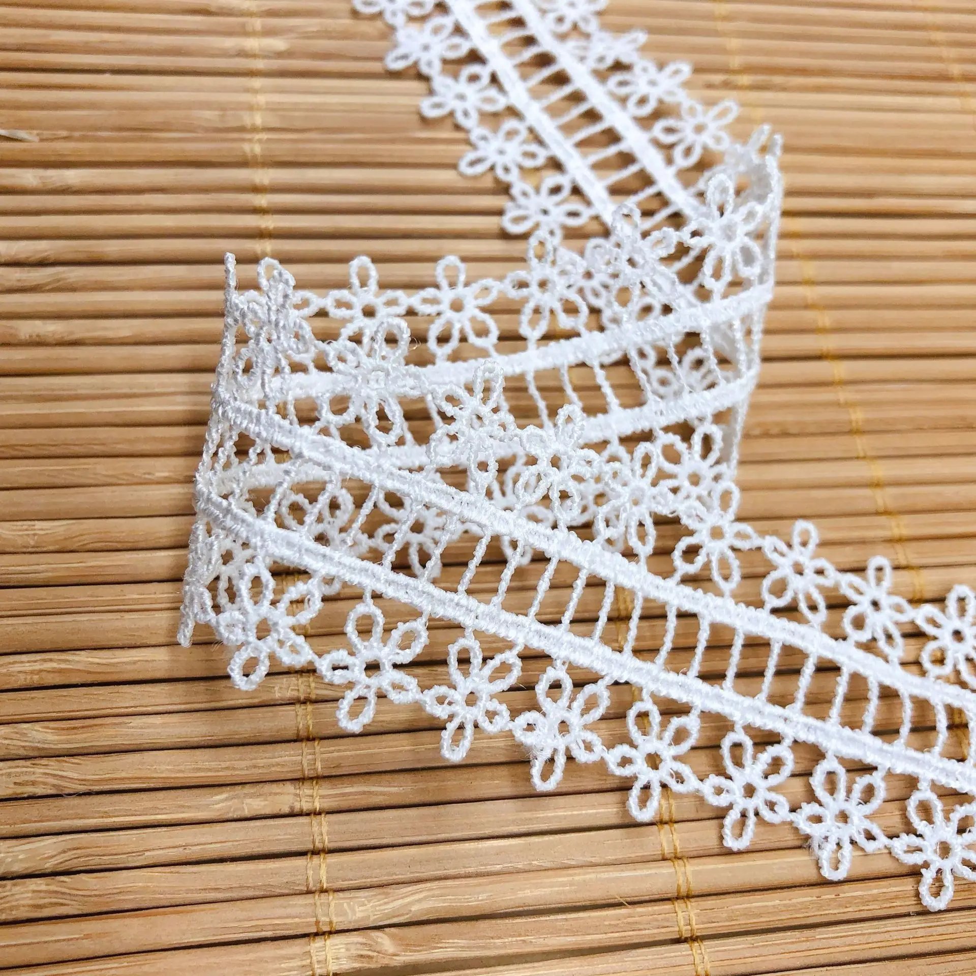 Черно-белые вышитые сетчатые кружевные тканевые Обрезанные ленты для рукоделия |