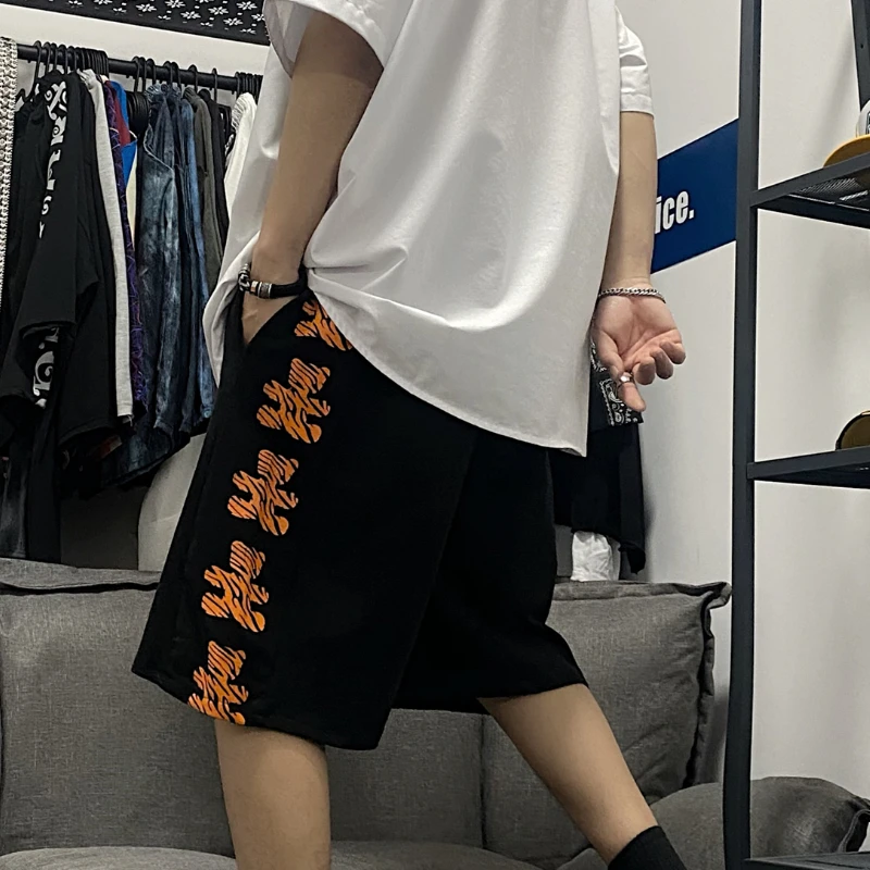 

Japanese Fashion Men Women Shorts Pants Summer Harajuku Graphic Trousers Casual Clothes Punk Alt Clothing 2021 Streetwear