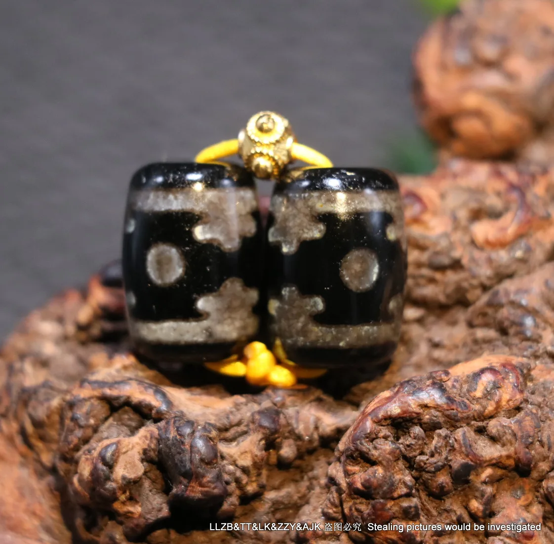 No.210127B2 A Pair of Tibetan Old Oily Agate Golden Black Honestly 3 Eye dZi Bead Amulet P02 LKbrother Saurces