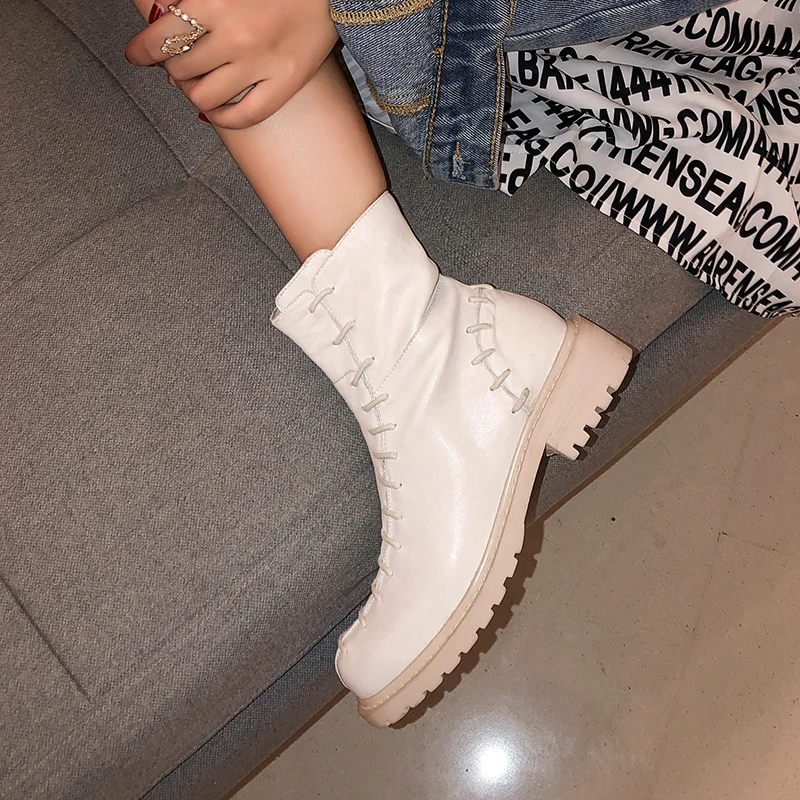 Новинка Женские ботинки в стиле ретро сапоги до середины икры женские из