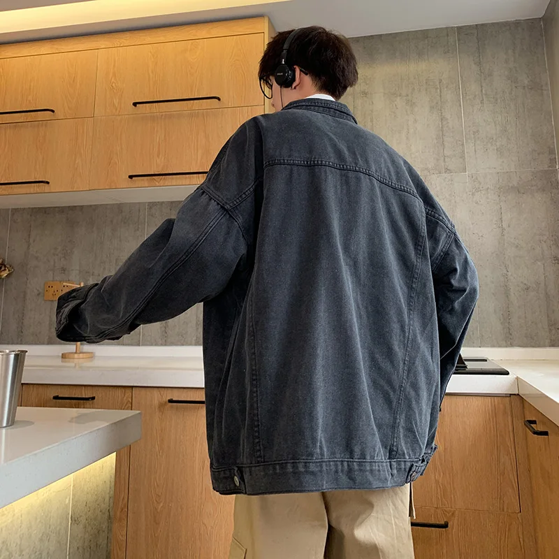 

Denim jacket male 2019 new pocket jacket loose work jacketJacket male 2019 new pocket tooling jacket loose work jacket