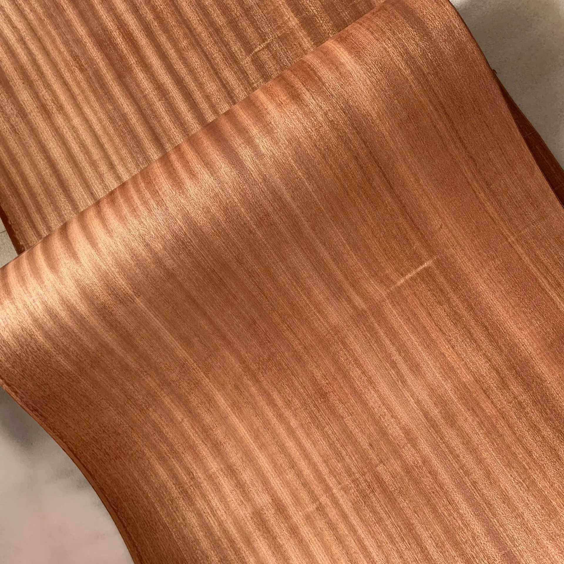 Натуральный шпон из натурального дерева нарезанный Sapele 27 60 см 2 5 м виниры для
