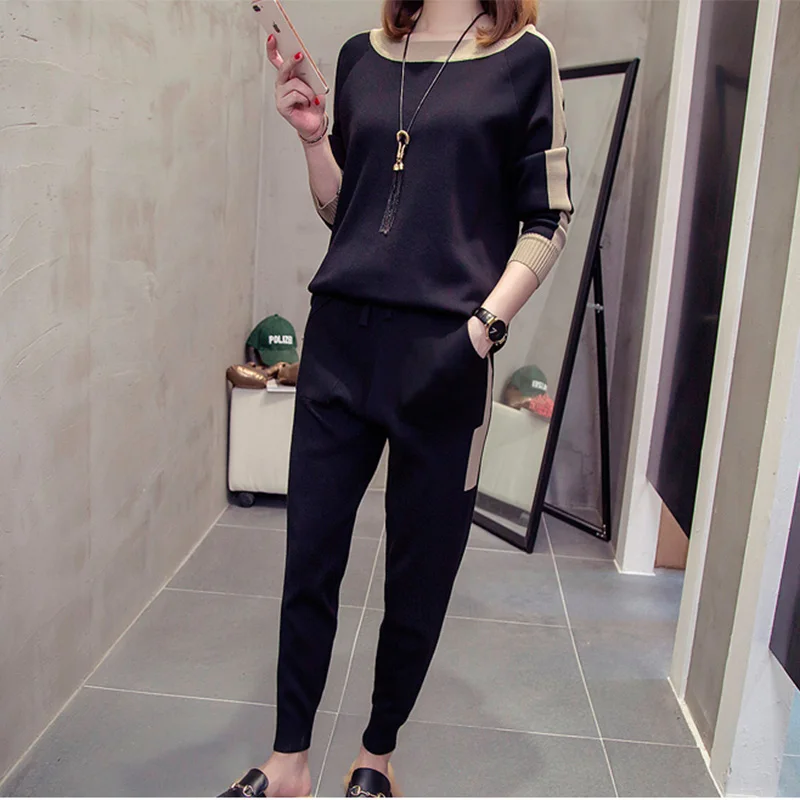 Женский спортивный костюм из двух предметов свитер и брюки|Спортивные костюмы| |