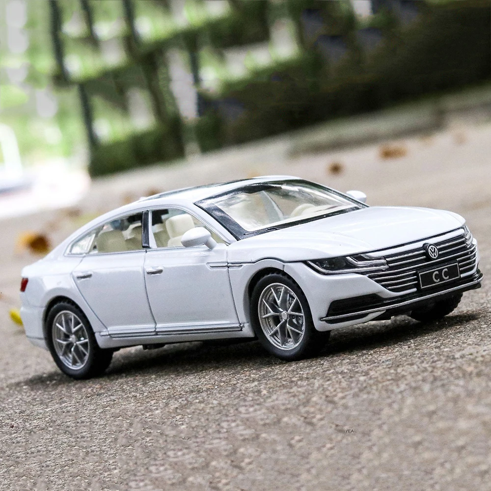 1:32 Volkswagen CC литая под давлением игрушка музыкальная с подсветкой машина транспортных средств Hot Wheel модель автомобиля металлический корпус