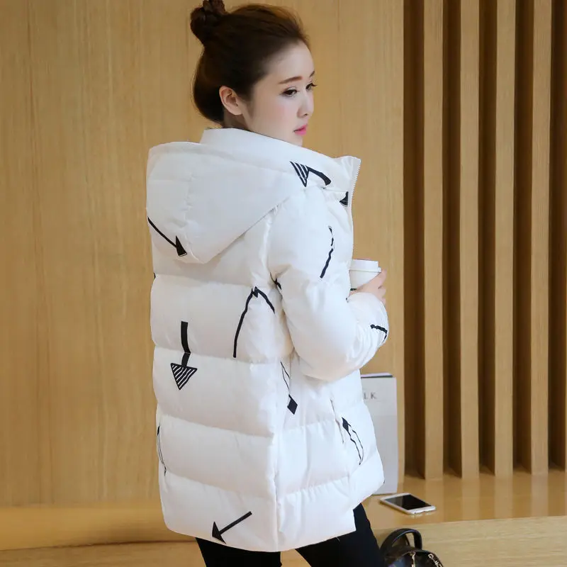 

Winter Women Short Loose Parkas Casual Warm Jacket Cotton Padded Hooded Outerwear Thicken Fashion Korean Style Coats W426