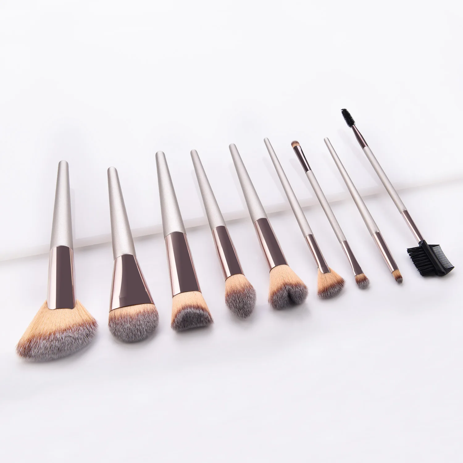 Champagne Luxury Makeup Brushes Set for Powder Blush Foundation Eyeshadow Concealer Lip Eye Make Up Brush Cosmetics Beauty Tools | Красота и