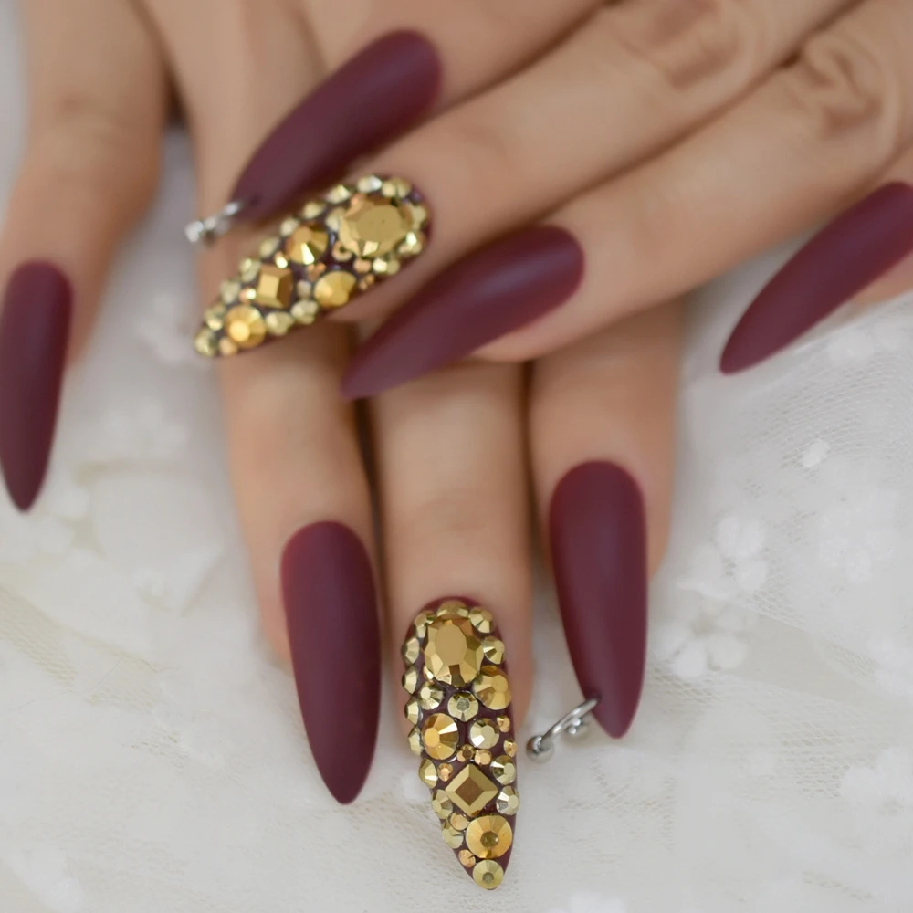 

Golden Fake Diamond RhineStone With Design Nails Ring Simple Design Cool Extra Long Stiletto Sharp Sexy Gelx Nails Pure Color
