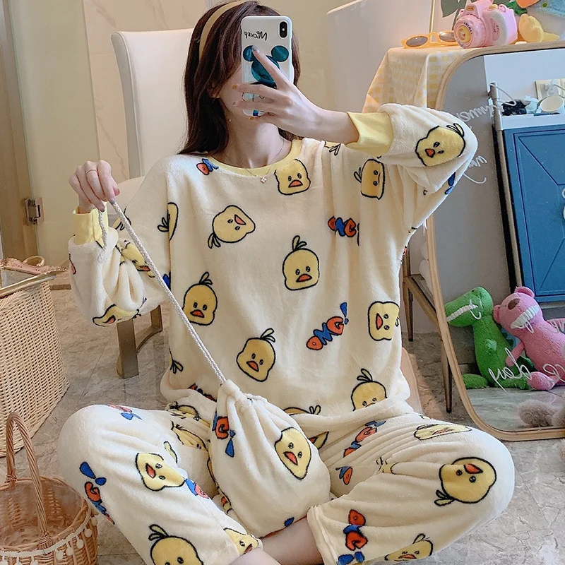 

Фланелевая пижама, женская одежда на осень и зиму, женская одежда большого размера, студенческий комплект из трех предметов, домашняя повсе...