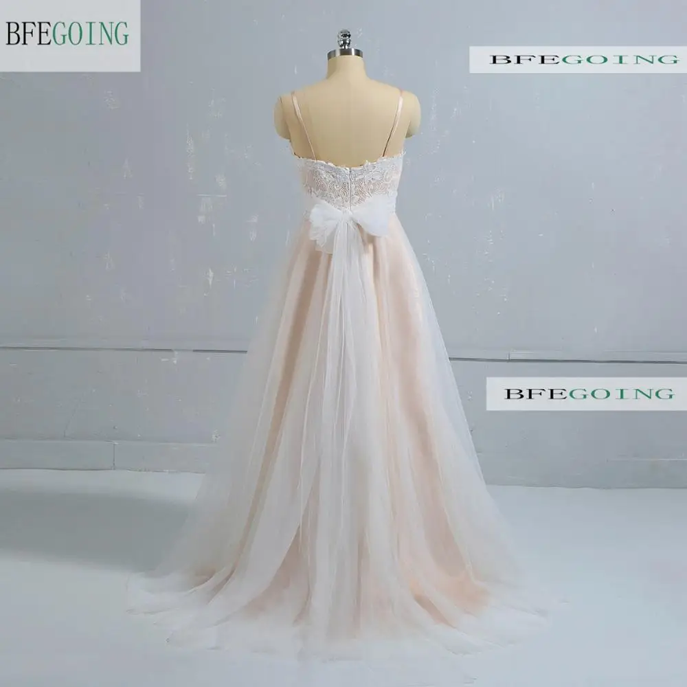 Тюлевое кружевное ТРАПЕЦИЕВИДНОЕ свадебное платье на тонких бретельках без