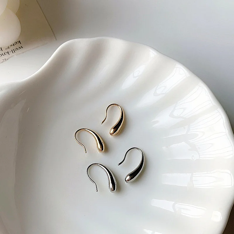 

Modern Women Simple Design Water Stud Earring Smooth Gold And Silver Color For Female Casual Office Daily Earrings Jewelry