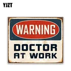 YJZT 10,5*12,7 см, интересное предупреждающее устройство Доктор в работе, аксессуары для оформления автомобильного окна