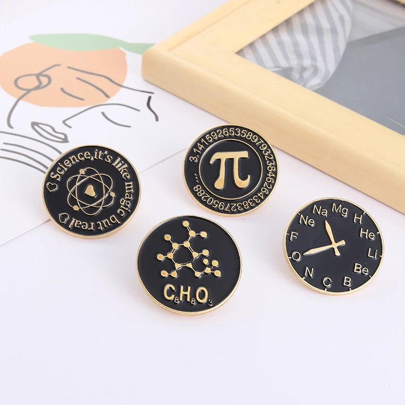 

Science and Chemistry Clock Mathematical Formula Enamel Pins Badge Periodic Table of Elements Brooche Lapel Pin Bag Jewelry Gift