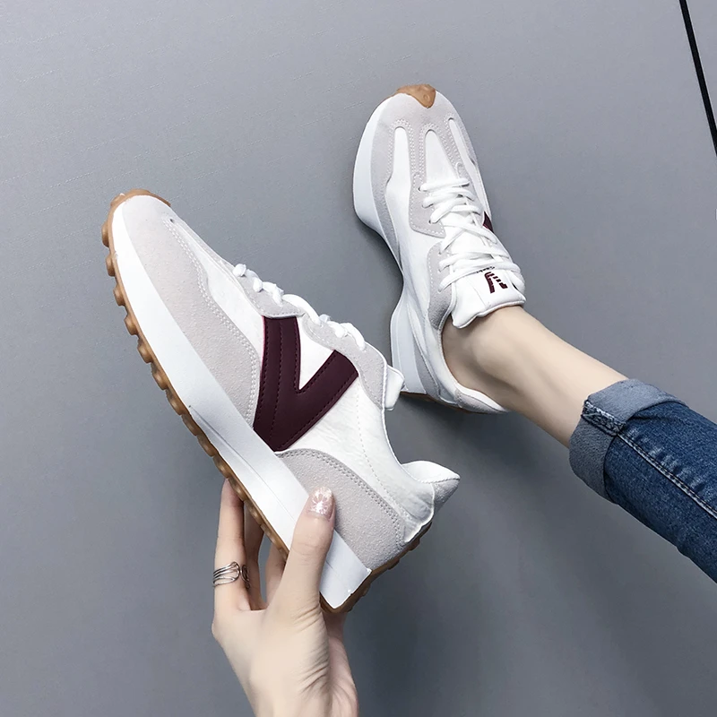 

White Ladies Sports Shoes Platform Woman Fashion Summer Sneakers 2021 Unisex Women Flat Shoes Casual Sneakers zapatillas mujer