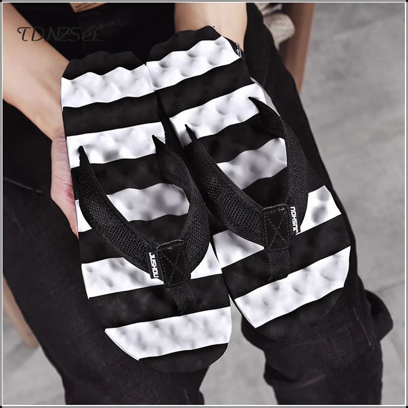 Новинка Летняя Повседневная нескользящая обувь Массажные модные эластичные