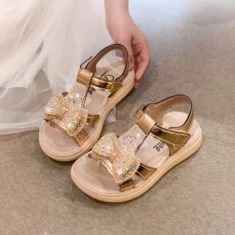 

Girls' sandals 2021 summer new fashion net red little princess soft sole children's diamond bow girls' shoes