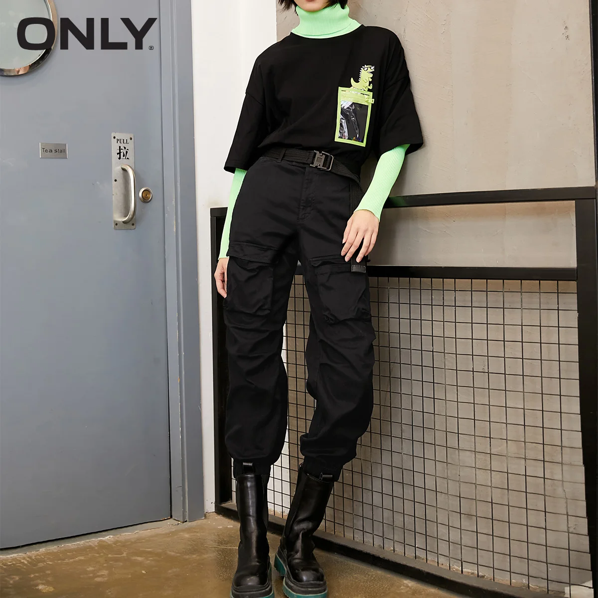 

ONLY winter new style tooling wind big pocket design belt decoration casual pants women | 121114013