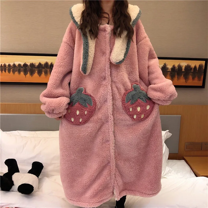 

2020 Autumn Winter New Women's Coral Fleece Nightdress Pajamas Sweet And Cute Outside Home Clothes Strawberry One Size