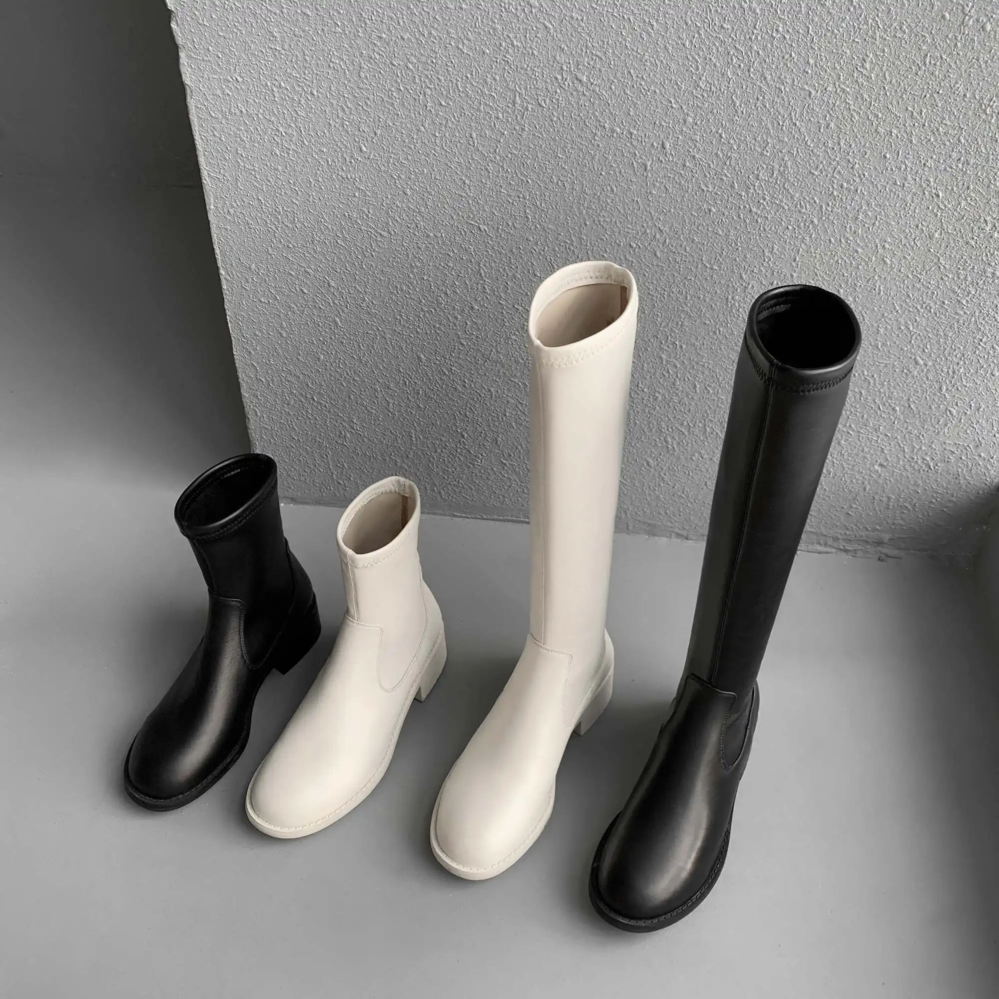 

Lenkisen riding boots genuine leather solid streetwear fashion round toe thick med heel slip on young girls knee-high boots L0f2