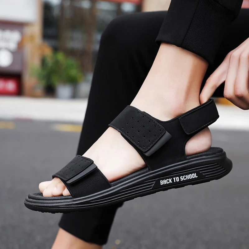 Сандалии мужские летние на плоской подошве модные Нескользящие пляжные шлепанцы