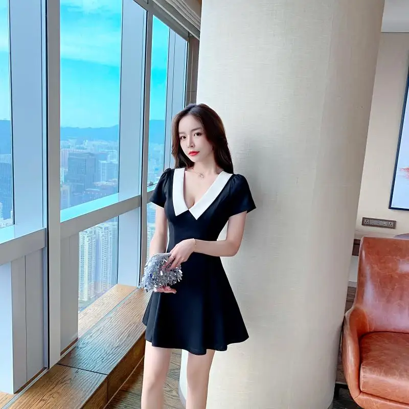 Ночной магазин пикантные размера плюс с глубоким v образным вырезом Сауна Массаж