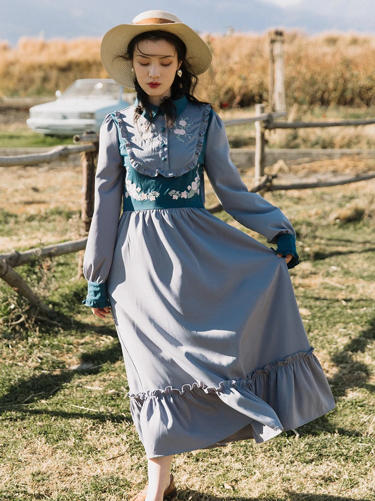 

Retro Style Women Blue Dress Vintage Embroidery Floral Turn-Down Collar Long Sleeve Lady Dress Mori Girl Vestido Outono Inverno