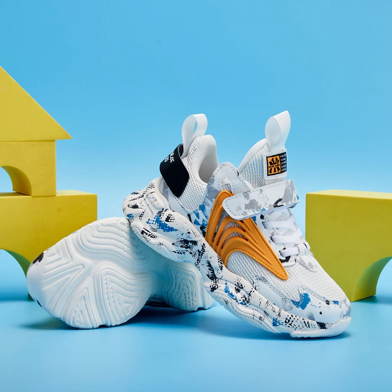 

2021 Summer Children's Outdoor Leisure Sports Tennis Boys' High Grade Non Slip Breathable Flying Woven Basketball Running Shoes