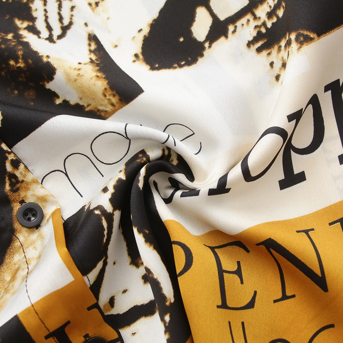 

Spring and Summer Retro Harajuku Plus Size Women Shirts Women Tops Button Up Shirt Fashion Clothes Woman Long Sleeve Blouse