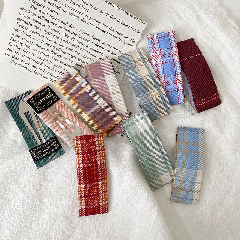 

Korean Lattice Japanese Small Fresh BB Clip Uniform Fabric Hairpin With Cute Bangs On The Side Wholesale