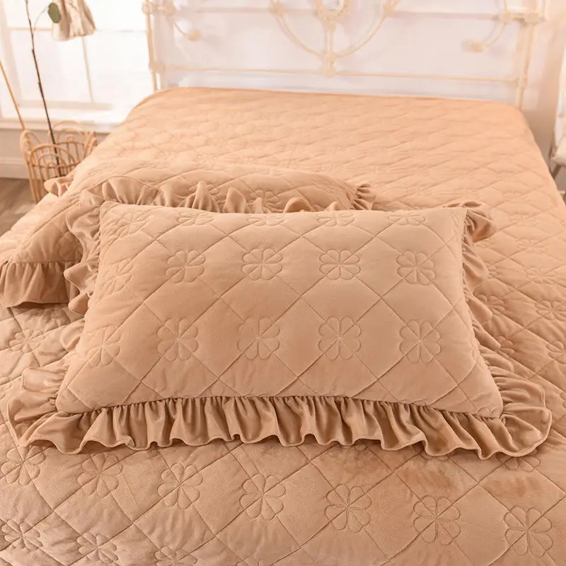 new Warming and Thickening Crystal Velvet Bedspread Fitted Sheet Pillowcases 2/3pcs Pure color Quilting Bedding