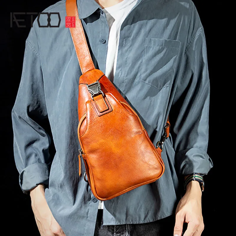 

AETOO Vegetable tanned leather men's chest bag, men's trendy messenger bag, hand-polished cowhide shoulder bag