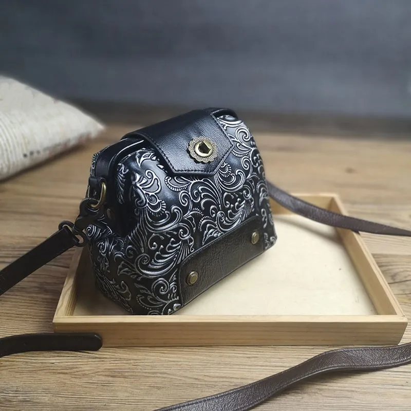 

Genuine Leather Bucket Bag Womens Casual Armpit Embossing Button Design Shoulder Bag Vintage Natural Cowhide Crossbody Bags