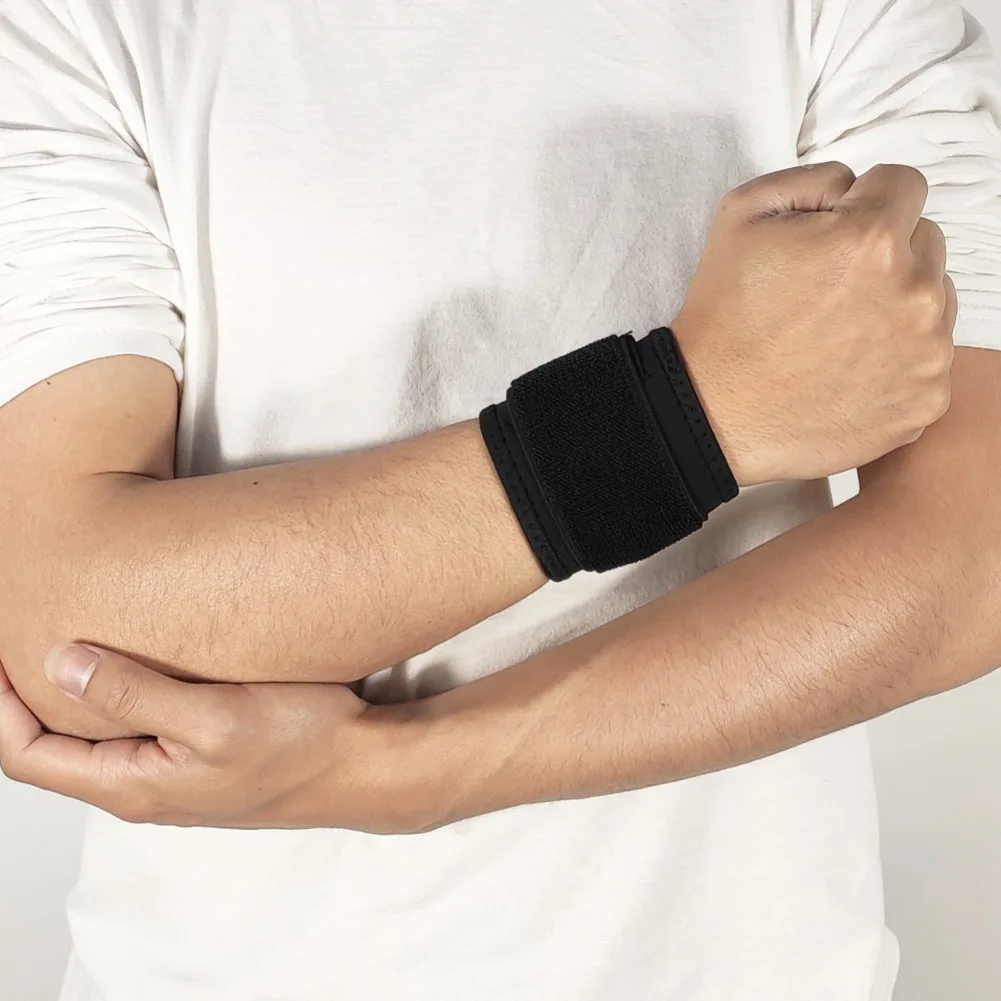 

Adjustable 1PC Sport Wristband Weightlifting Wrap Bandage Support Band Gym Strap Safety Sports Wrist Protector Hand Bands sport