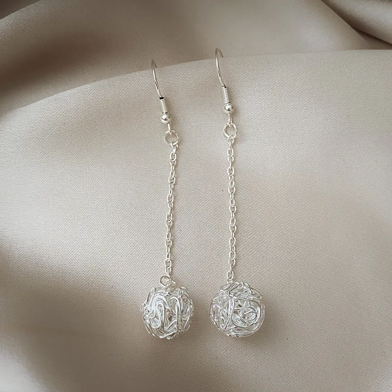 

Hot Selling Personality Pierced Earrings Glamour Circle Crystal Earrings Women Silver Girls Fashion Jewelry Gifts 2021 Trend