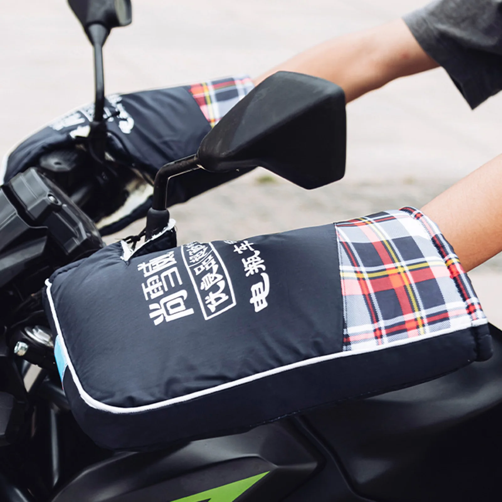 

Electric Motorcycle Handlebar Cover Mitts Winter Warmth Waterproof Cold-proof Cotton Handle Cover Thicker Handlebar Muff Gloves