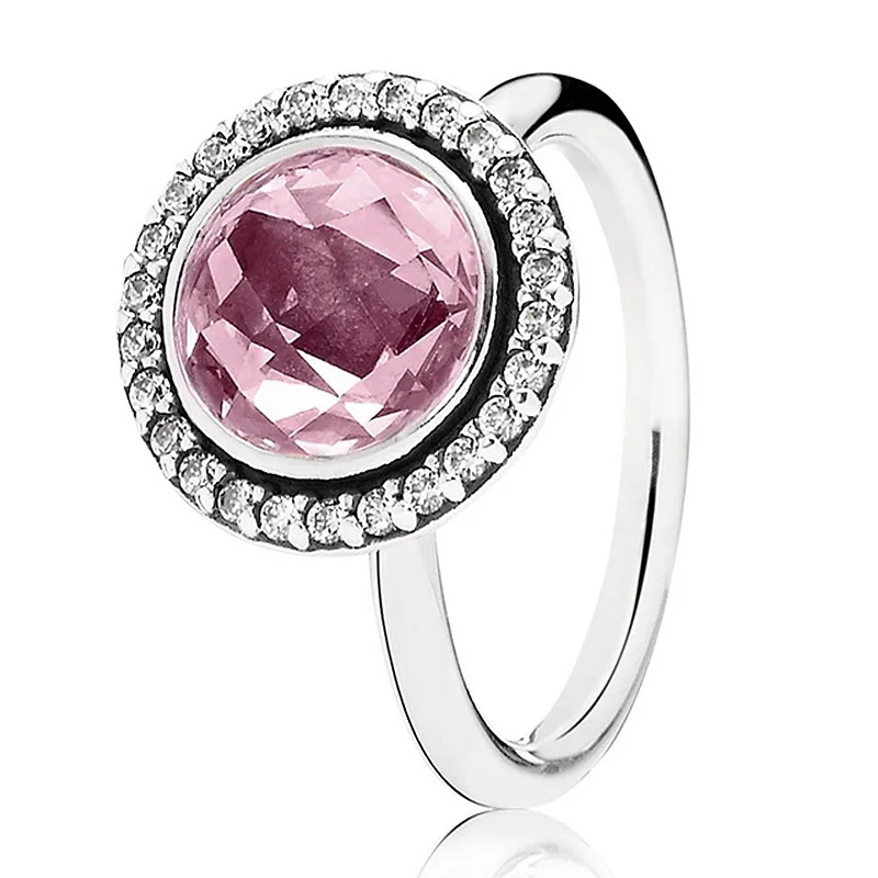 Женское кольцо из серебра 925 пробы с кристаллами