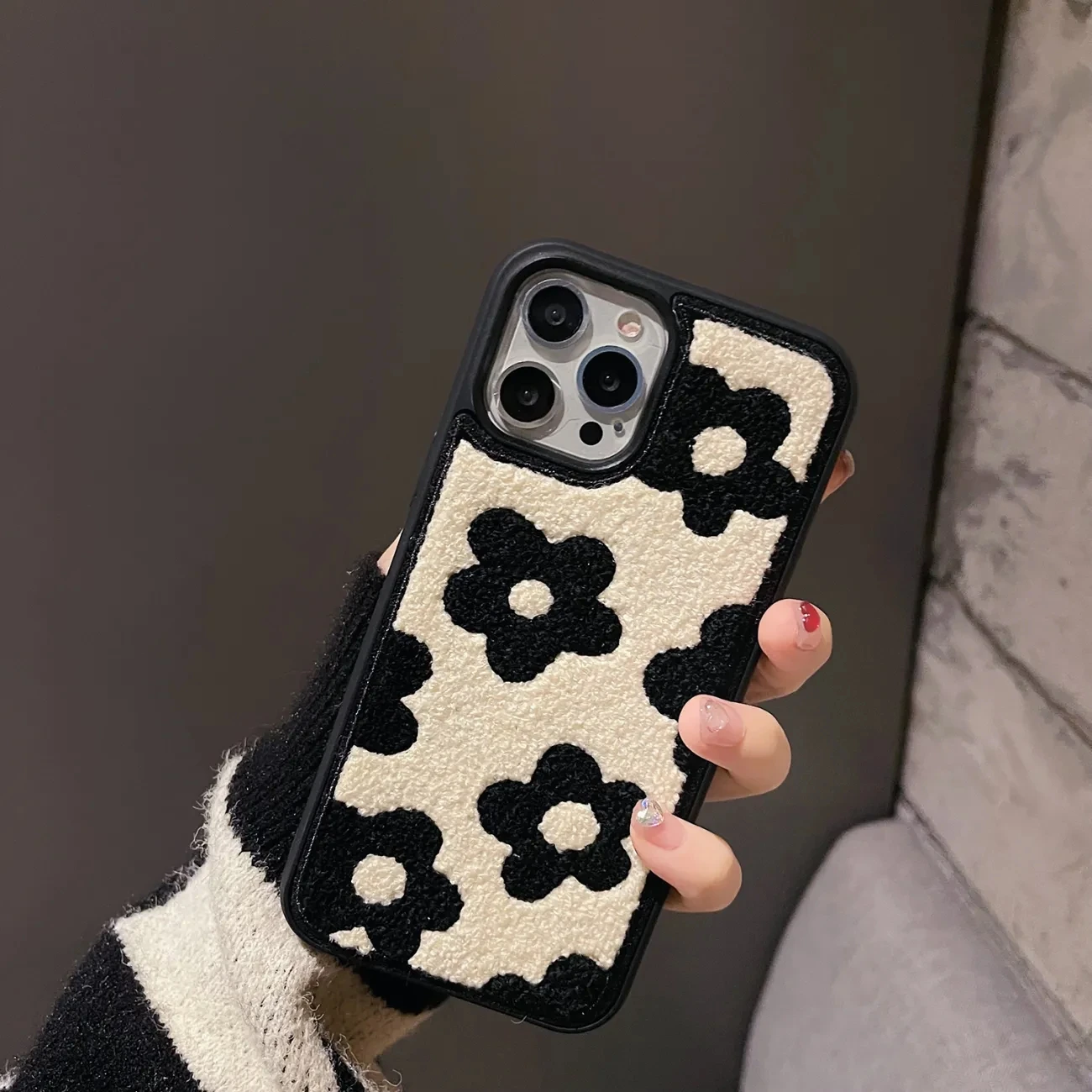 

For iphone series wind embroidery flowers 12 mobile phone case iPhone13 winter 11promax all-inclusive xs/xr protective cover