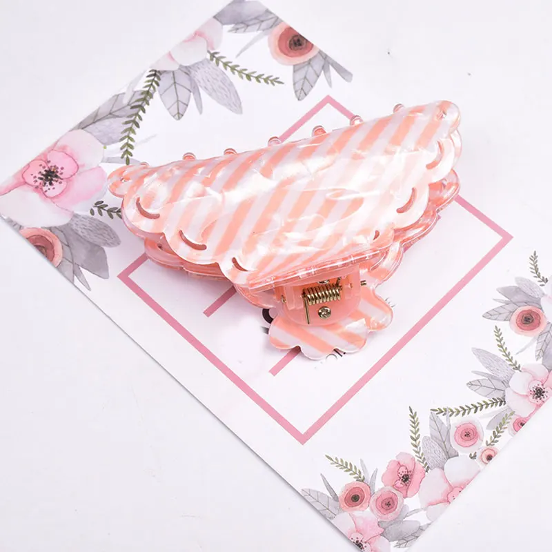 

Large Striped Crab Hair Claws Hair Clips For Women Big Barrette Acrylic Hairpins Geometric Hair Crab Clip Girls Hair Accessories