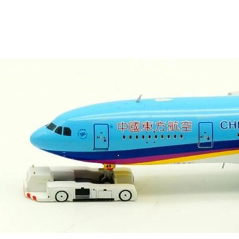 

1:400 scale airplane Boeing Airbus model trailer tow truck for aircraft plane scene display toy model Collection