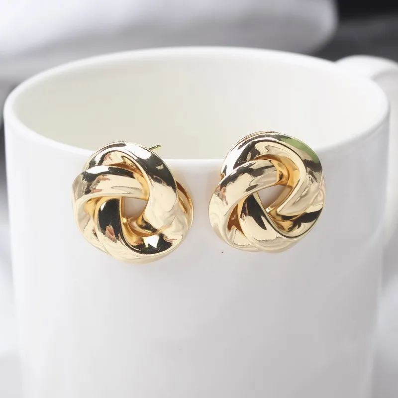 

New Vintage Metal Twisted Rose Flower Stud Earrings For Women Charm Gold Color Za Maxi Statement Spiral Whirlpool Earing Jewelry